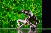 Taiwango Cloud Gate Dance Theatre