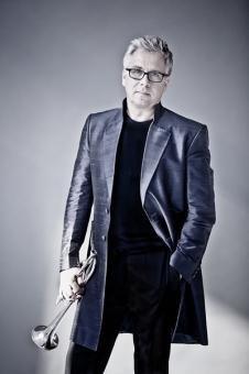 Hakan Handerberger, trompeta - director.