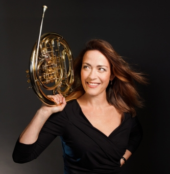 Sarah Willis tronpa-jotzailea.