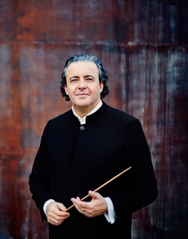Juanjo Mena, director/zuzendaria.